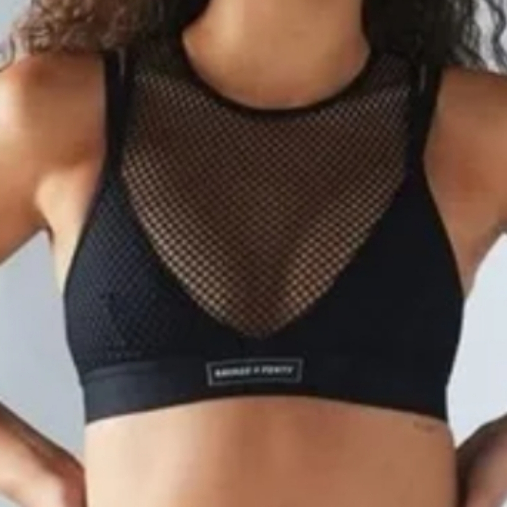Savage X Fenty Black Mesh Sport Bra Size 0-2 New